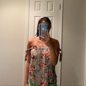 American Eagle off the shoulder floral top